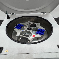 Eppendorf 5810R Refrigerated Centrifuge image 2